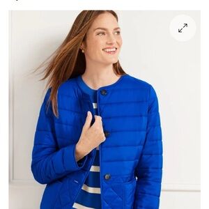 Talbots Blue Puffer Jacket with Quilted Design and Long Sleeves